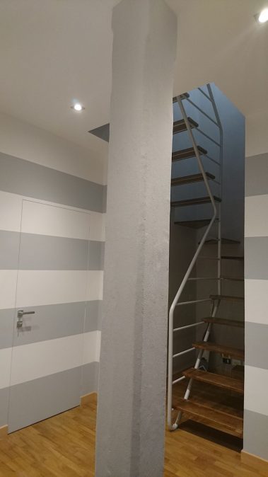 SCALA DALLE CAMERE AL SOGGORNO